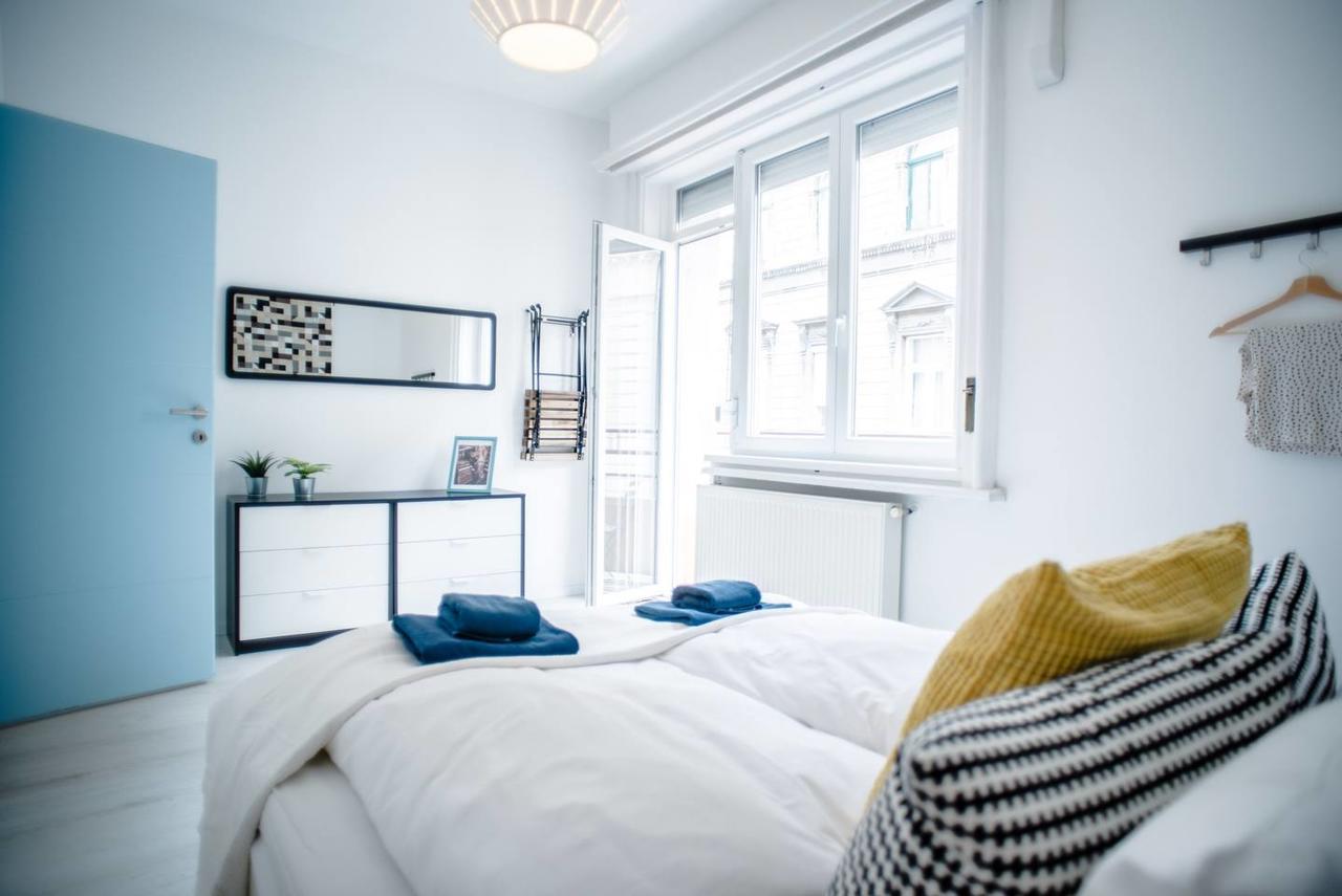 Central New Home With 3 Bedrooms, A/C And Balcony Budapest Extérieur photo